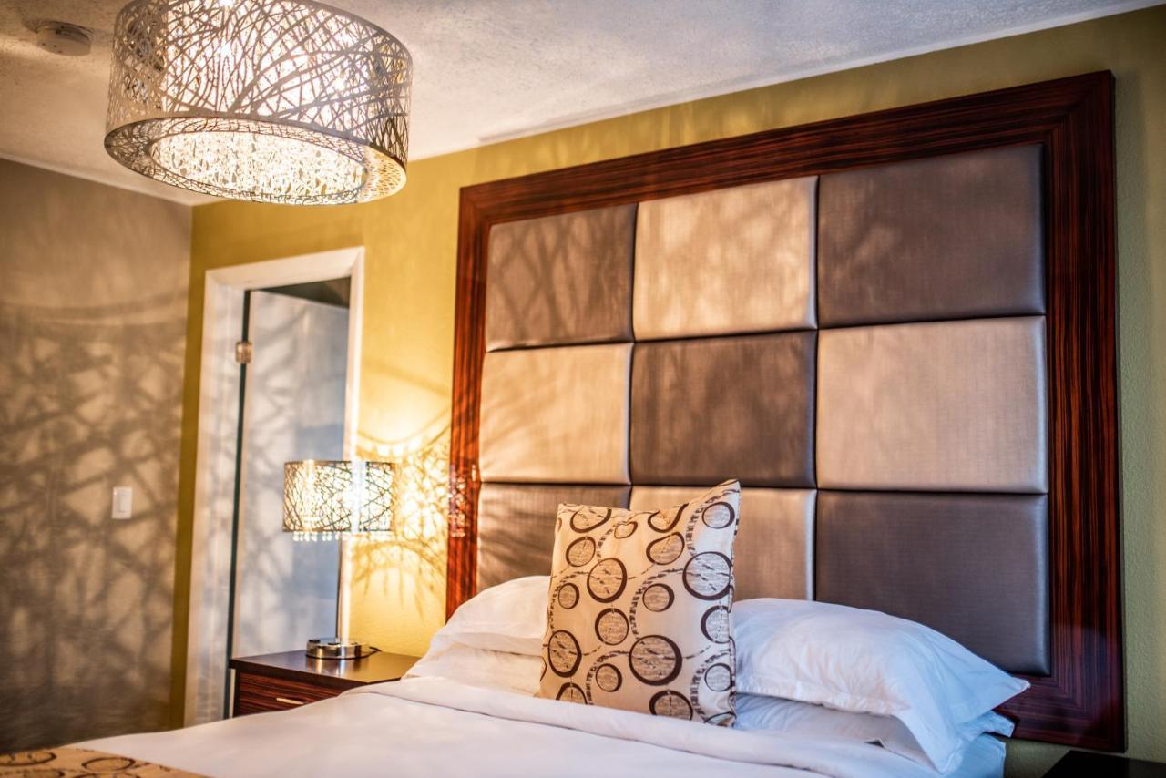 Gateway And 3* Salida